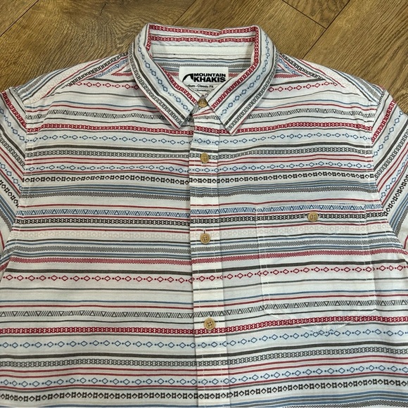 Mountain Khakis white, olive, blue and red short sleeve button down - Size M - Picture 3 of 6